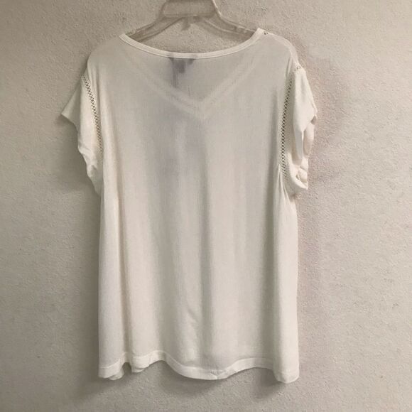 Buffalo David Bitton cream V-neck blouse NWT L - Picture 2 of 4